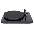 Gramofon Pro-Ject Debut Carbon EVO 2M-Red, černý vysoký lesk