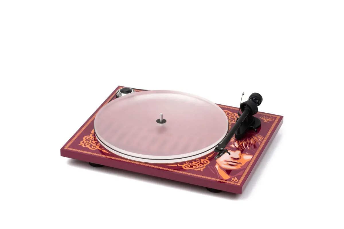 Gramofon Pro-Ject Essential III George Harrison OM10 Limited Edition