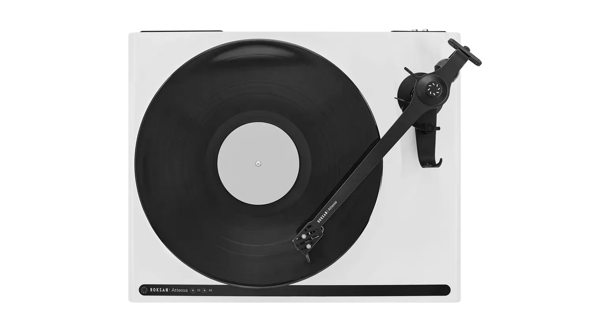Hi-Fi gramofon Roksan Attessa v saténově bílém provedení