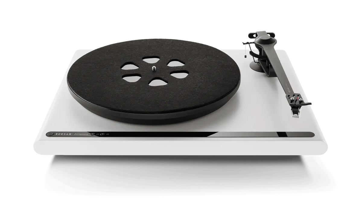 Hi-Fi gramofon Roksan Attessa v saténově bílém provedení
