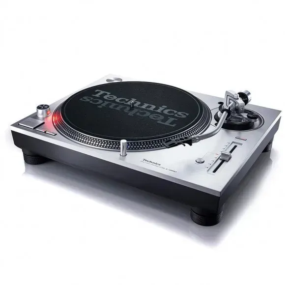 Gramofon s přímým náhonem Technics SL-1200MK7 EG Premium ve stříbrné barvě