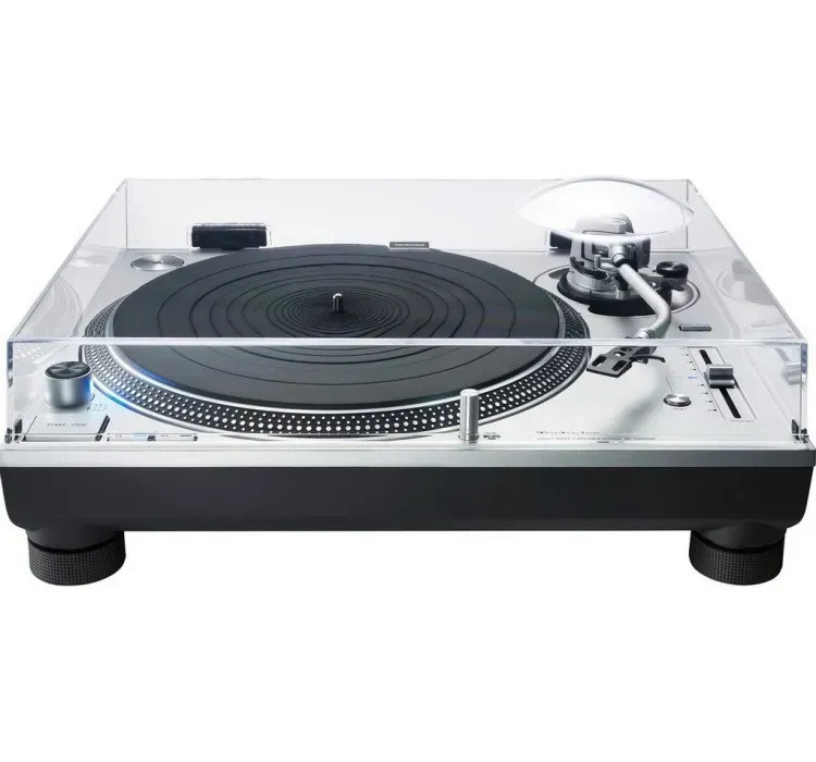 Gramofon s přímým náhonem Technics SL-1200MK7 EG Premium ve stříbrné barvě